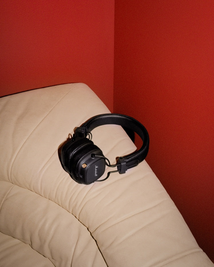 Marshall Major IV Wireless Headphones Brown