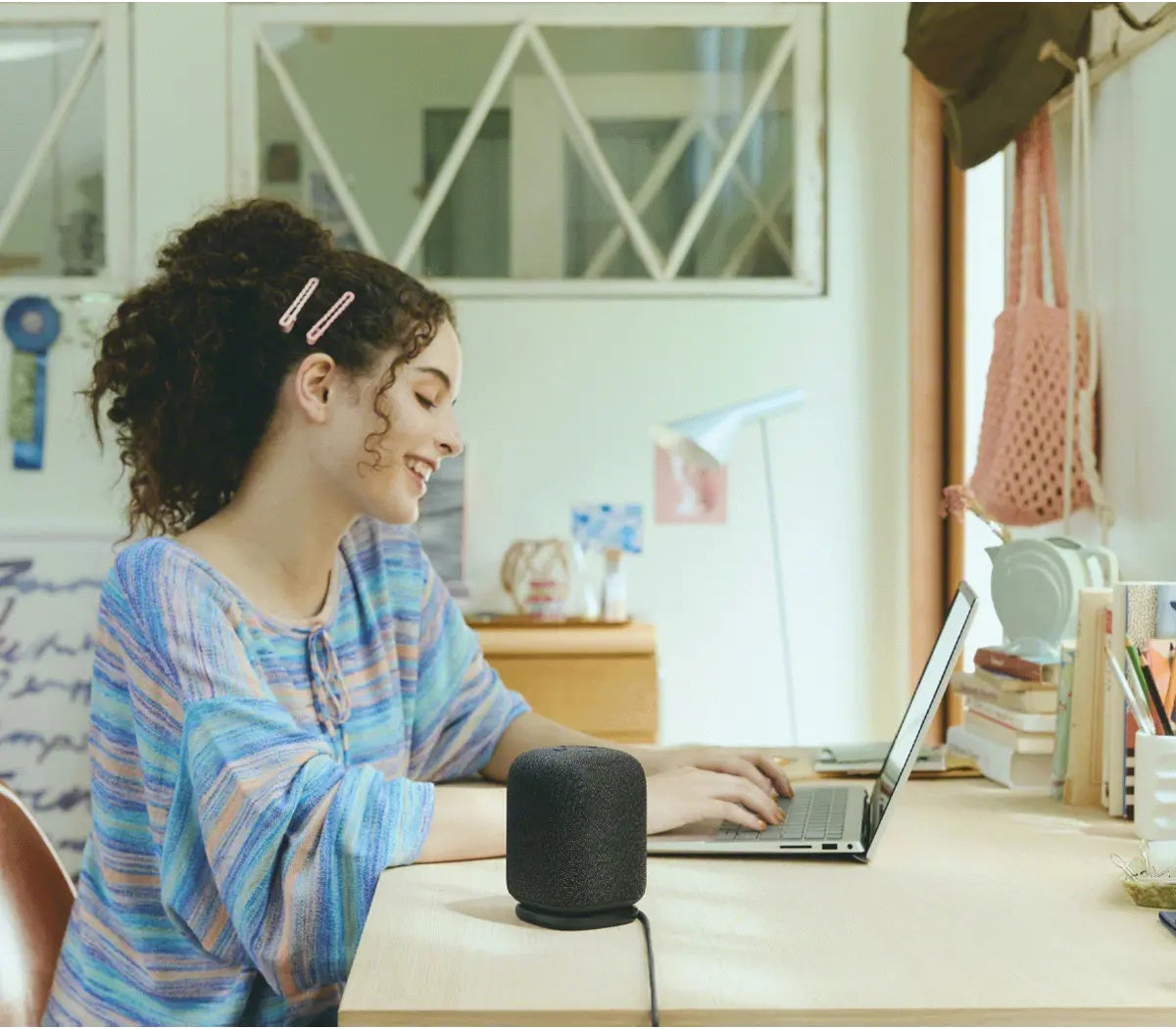 Sony LinkBuds Portable Wireless Speaker - White official product image