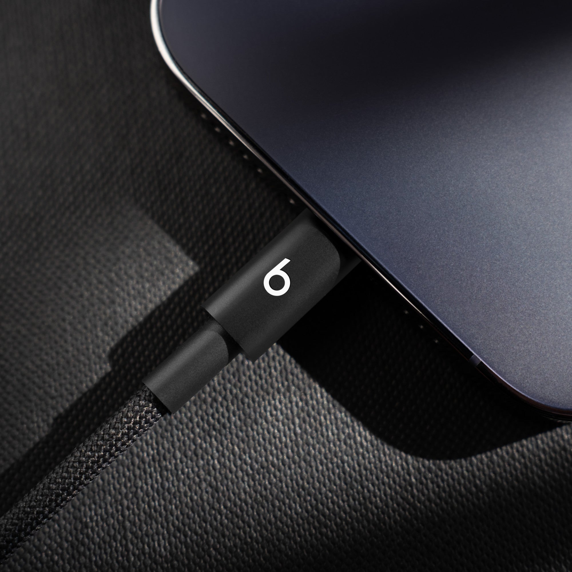 Beats USB-C to Lightning Woven Cable - Bolt Black - 20 cm / 8 in