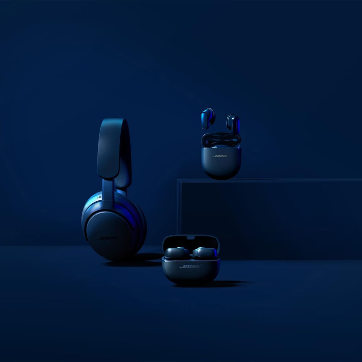 Bose QuietComfort Ultra Earbuds (1st Gen) Lunar Blue