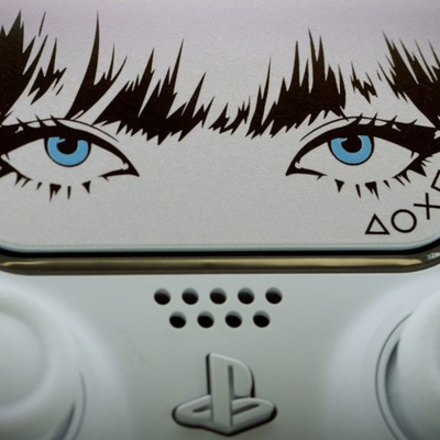 DualSense Wireless Controller – Lisa Limited Edition