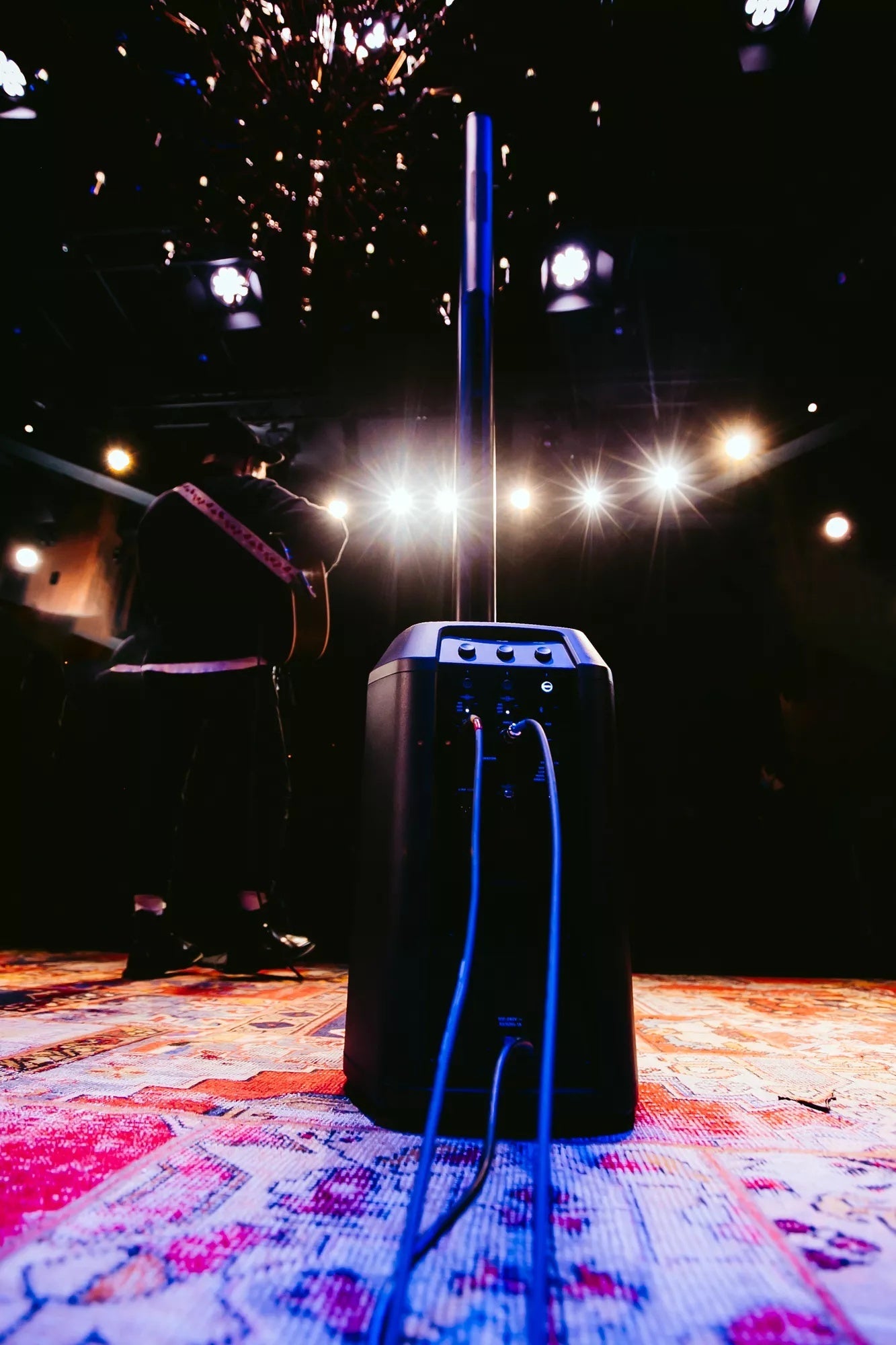 L1 Pro8 Portable Line Array System - Black