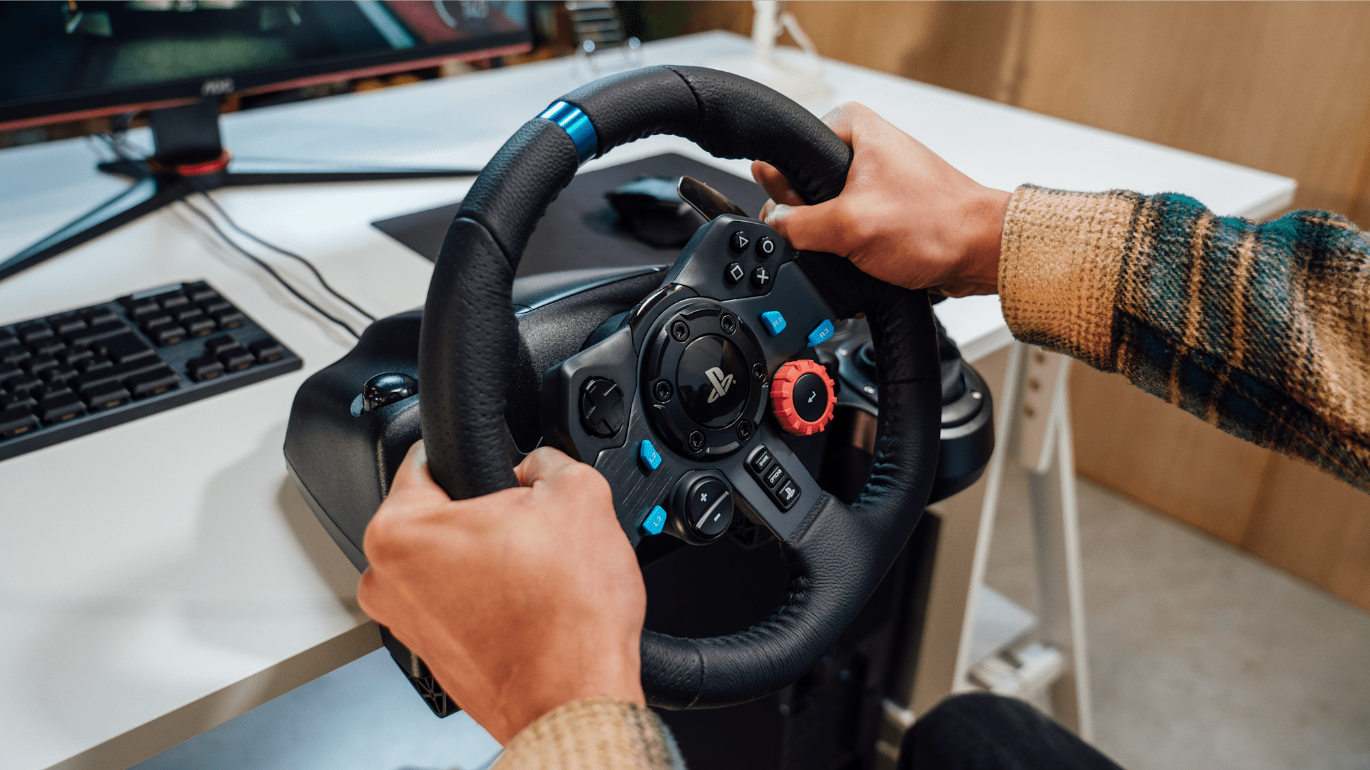 Logitech G29 Driving Force Racing Wheel