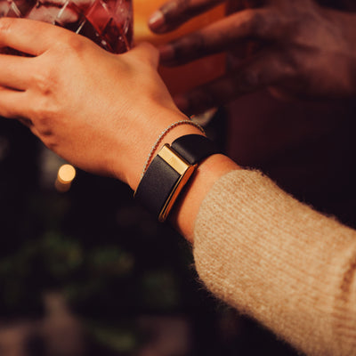 WHOOP 5.0 LeatherLuxe Tapered Band Black with Gold