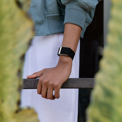 WHOOP MG SuperKnit Luxe Band Obsidian with Titanium