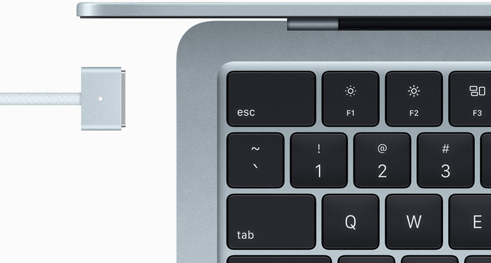 Pre-Owned MacBook Air M4 13-inch.